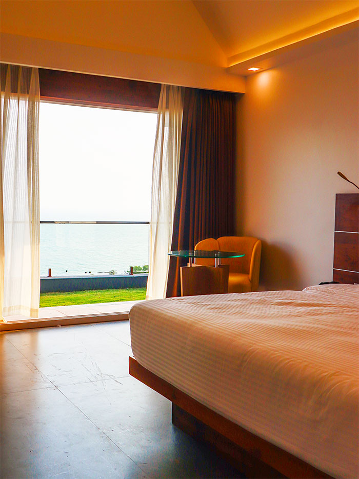 seaview-king-venga-seacliff-resort-3